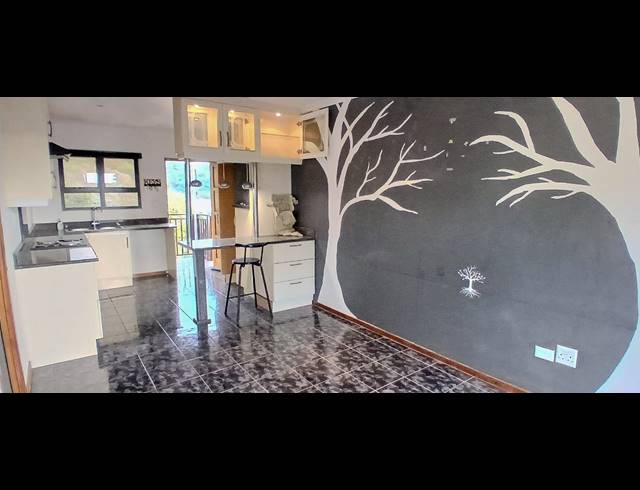 3 BEDROOM HOUSE FOR SALE IN BLUFF